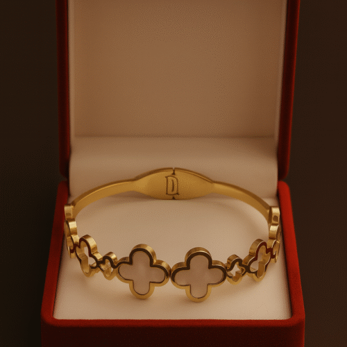 Elegant Golden Clover Design Bracelet – H&A Jewelry